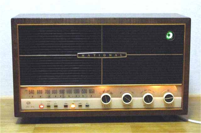 ナショナル 真空管ラジオ ＵＦ－７８５ RF増幅付Ｈi Fiスーパーラジオ