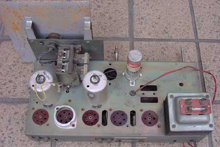 真空管ラジオ修理体験記 東芝 マツダ 513Ａ型 ５球スーパーラジオの修理